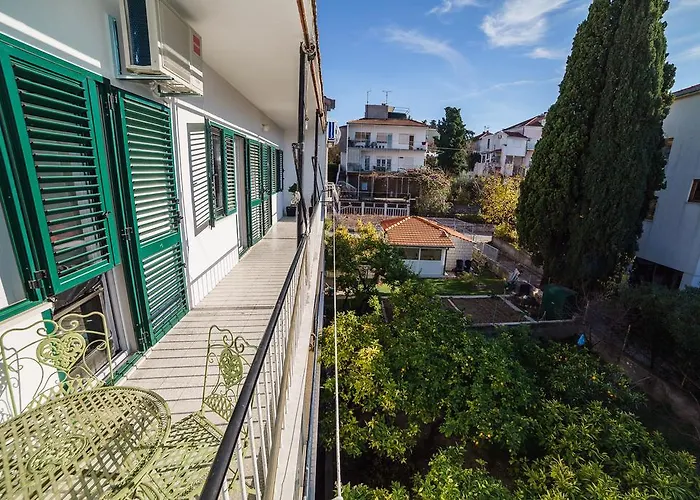 Alithia Апартаменти