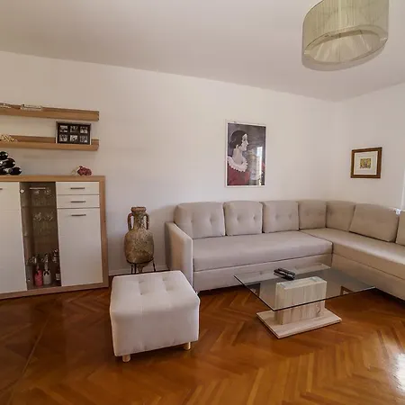 Alithia Apartment Split